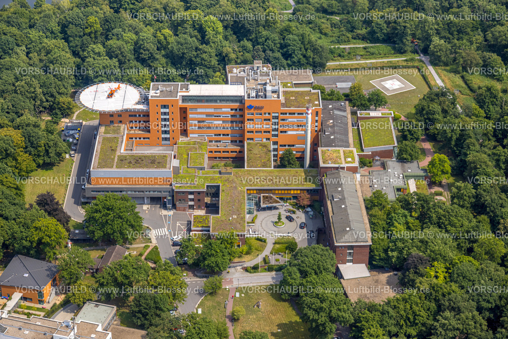 Duisburg250703927Sued | Luftbild, BG Klinikum Duisburg, BMI Luftrettungsstation, Hubschrauberlandeplatz und Rettungshubschrauber, Buchholz, Duisburg, Ruhrgebiet, Nordrhein-Westfalen, Deutschland