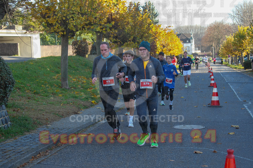 241201_1229_EV4_2695 | Sportfotografie im Rhein-Sieg Kreis, Köln, Bonn, NRW, Rheinland Pfalz, Hessen, etc. Unser Tätigkeitsfeld umfasst den Laufsport vom Volkslauf über den Marathon, Duathlon, Triathon bis zum Ultralauf wie Kölnpfad Ultra oder Schindertrail.