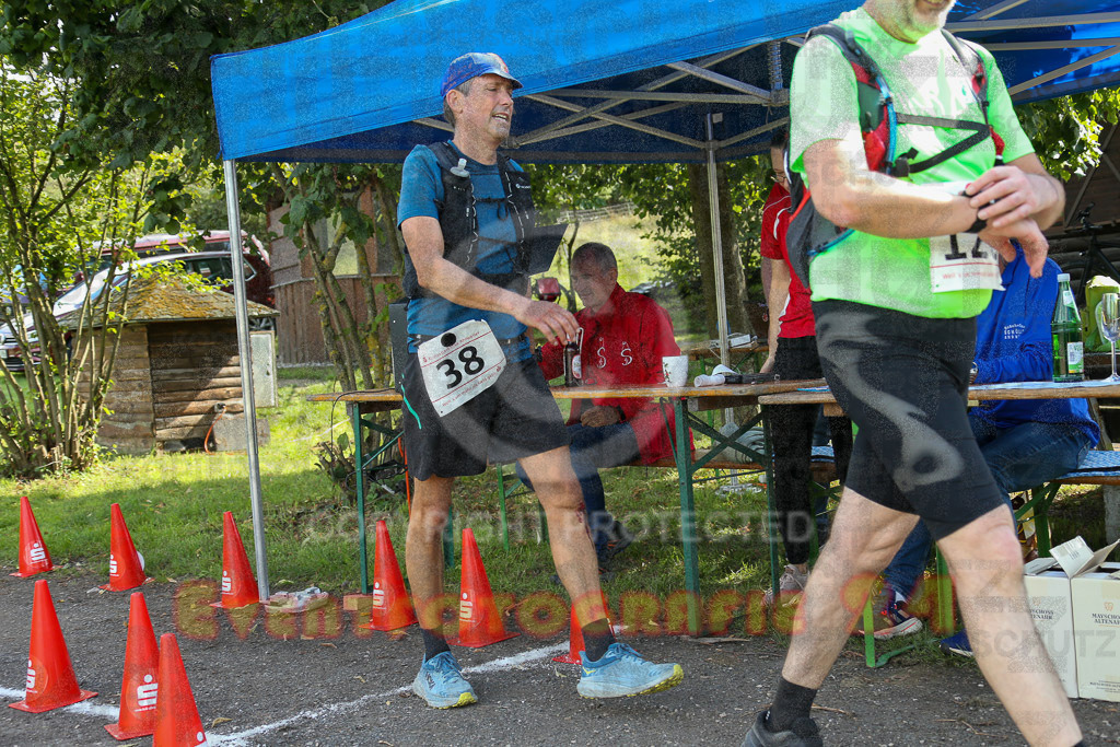 230826_1552_EX1_1470 | Sportfotografie im Rhein-Sieg Kreis, Köln, Bonn, NRW, Rheinland Pfalz, Hessen, etc. Unser Tätigkeitsfeld umfasst den Laufsport vom Volkslauf über den Marathon, Duathlon, Triathon bis zum Ultralauf wie Kölnpfad Ultra oder Schindertrail.