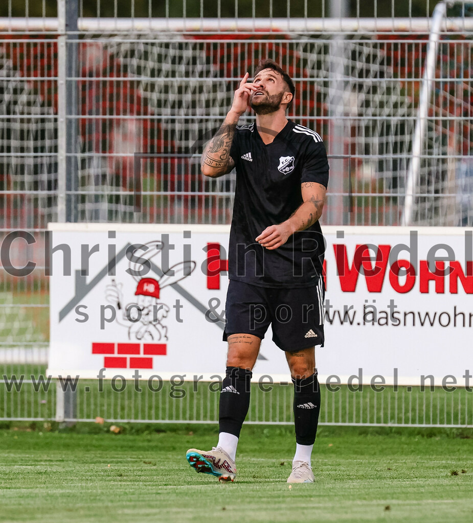 2023-08-25_086_FC_Finsing_gegen_FC_Lengdorf | Finsing, Deutschland, 25.08.2023:
Fußball, Kreisliga 2023 / 2024, 6. Spieltag, FC Finsing gegen FC Lengdorf, Endergebnis: 5:0

Jubel nach dem 2:0 durch Markus Rickhoff (FC Finsing, #7)

Foto: Christian Riedel / fotografie-riedel.net