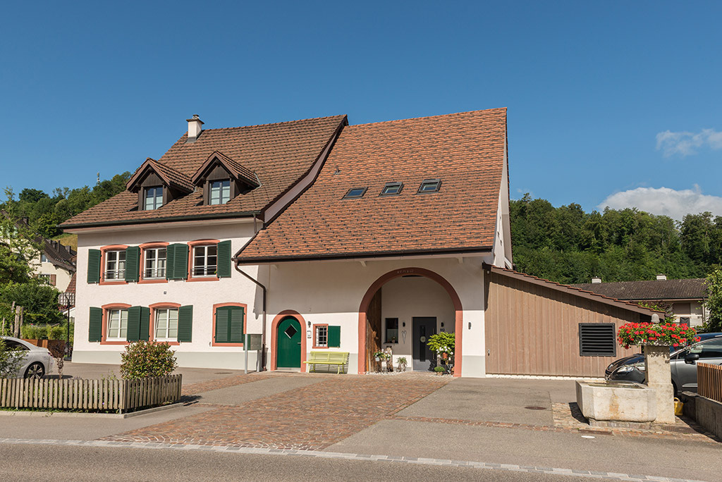 Ehemaliges Bauernaus | in Bubendorf, Baselland, Schweiz. - Realisiert mit Pictrs.com