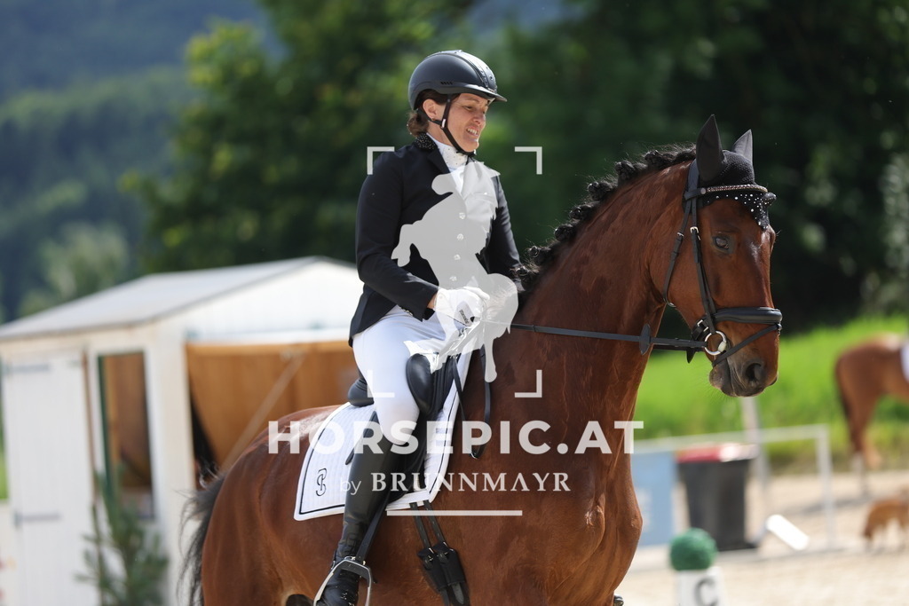 0P6A6144 | Willkommen bei Brunnmayr - Design & Fotografie – Ihrem Spezialisten für Reitturniere und Pferdeveranstaltungen in Oberösterreich, Salzburg und Bayern! Seit über 17 Jahren sind wir leidenschaftlich dabei.