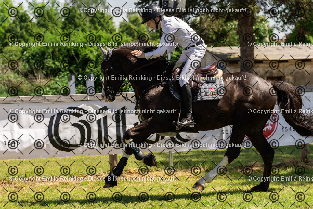 CL5A9833 | Emilia Reinking Fotografie - Realisiert mit Pictrs.com