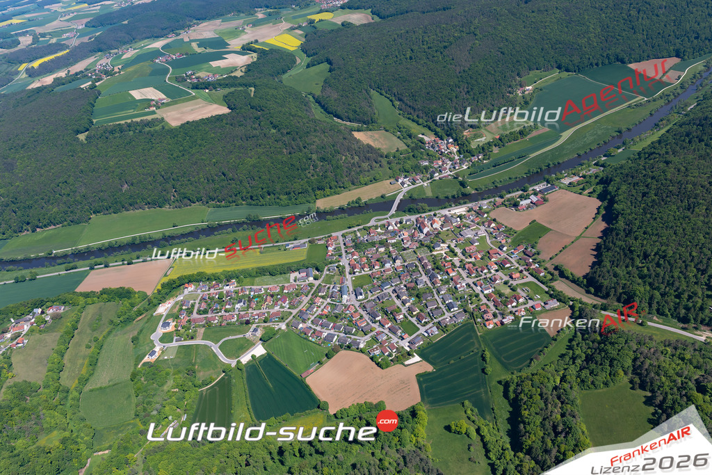 Das Luftbild der Stadt Duggendorf wurde 2021 vom Flugzeug heraus erstellt (keine Drohne) Aufnahmehöhe ca.450 Meter- hohe Bildauflösung und Druck-Qualität garantiert!