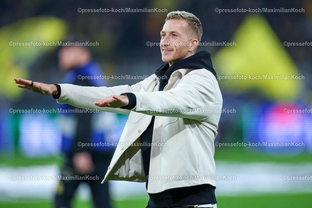 UCL10122501007 | 10.12.2025, Fußball, UEFA Champions League, Borussia Dortmund - FK Bodö/Glimt, BVB Stadion, 5. Spieltag, Saison 2025 2026: Marco Reus zu Gast im  Stadion. Jubelt der Gelben Wand zu Regulations prohibit any use of photographs as image sequences and or quasi-video.