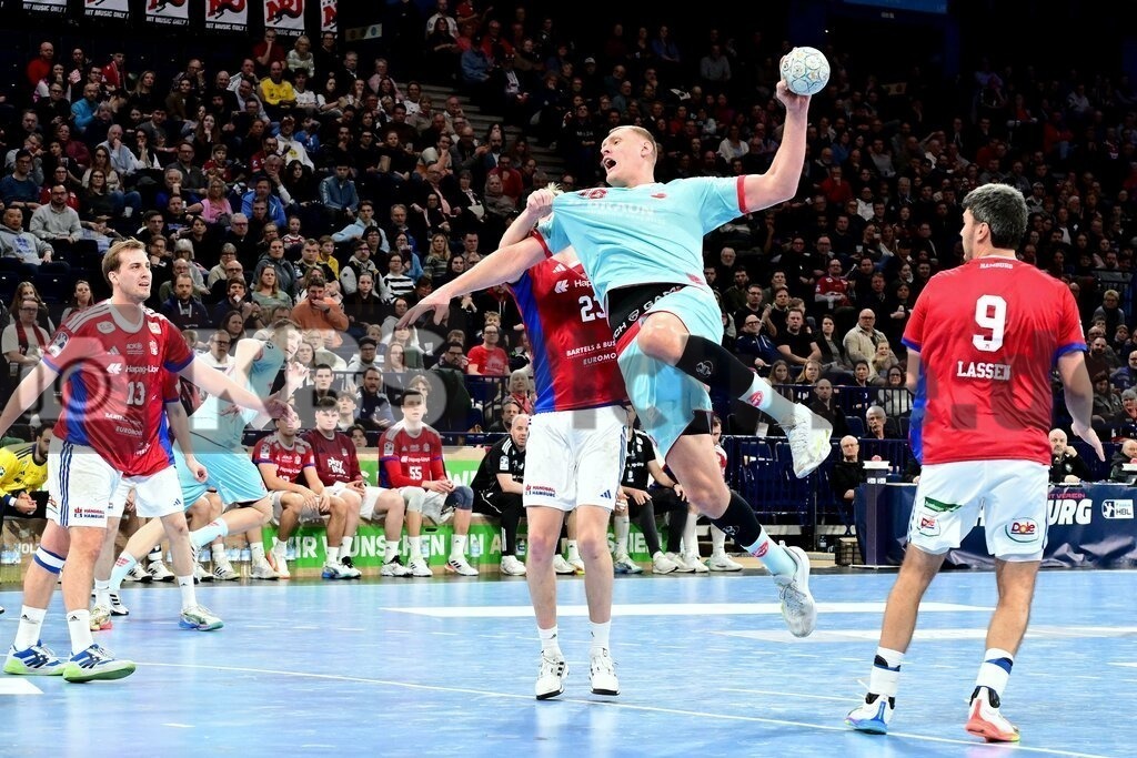 KBS Picture_HSVH-Melsungen_029 | v.v. Kristopans Dainis (MT Melsungen) , Olafsson Einar (HSV Hamburg) ,Sportarena :  Barclays Arena Hamburg, - Realisiert mit Pictrs.com