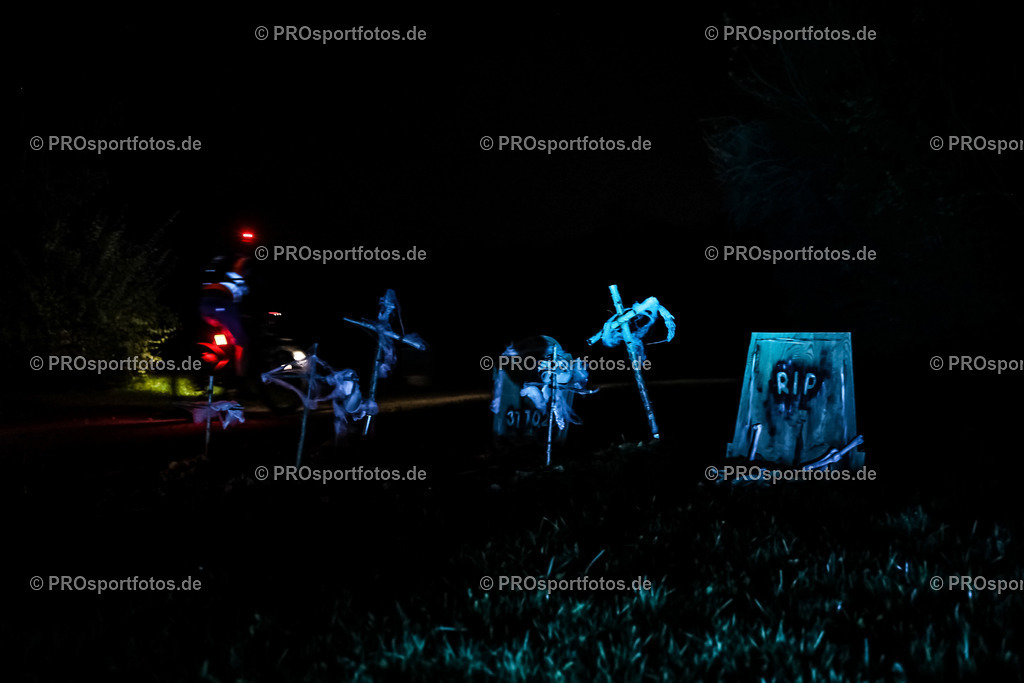 Halloween Run 2022 in Koeln, 31.10.2022 | Impressionen vom Halloween Run 2022 am 31.10.2022 in Koeln (Forstbotanischer Garten Rodenkirchen). Foto: BEAUTIFUL SPORTS/Axel Kohring