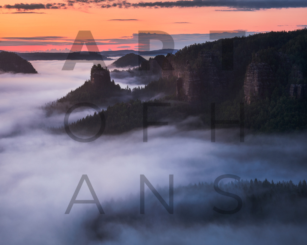 Ein Hans Fineart Original | Entdecke die Kunst von Hans Fineart - Fotografien für dein Zuhause. Verwandle deine Wände mit einzigartigen Kunstwerken und bringe die Schönheit der Welt in dein Leben. Bestelle jetzt und schaffe einen Ort der Inspiration und Eleganz.