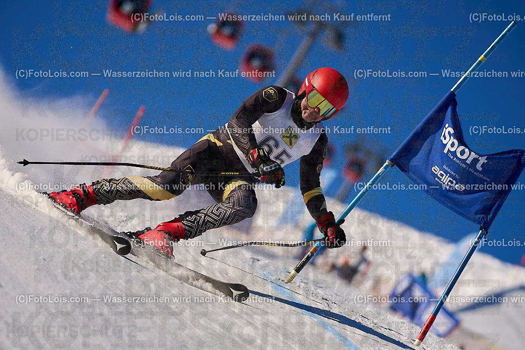 ALP2873_MASTERS-Cup_GS-B Herrn_Lehrman Anders | (C)FotoLois.com, Alois Spandl. FIS Masters-Cup Wildschönau, Giant Slalom auf der Piste Schatzberg GS, Siegerehrung auf dem Dorfplatz Niederau, Sa 13. Januar 2024.
