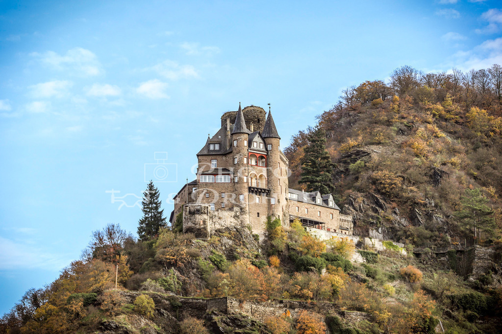 Burg Katz-2 | Die Burg Katz is eie der herausragendste Burgen am Oberen Mittelrhein. Sie findet sich in jeder Galerie und in jedem Fotobuch vom Rhein. - Realisiert mit Pictrs.com