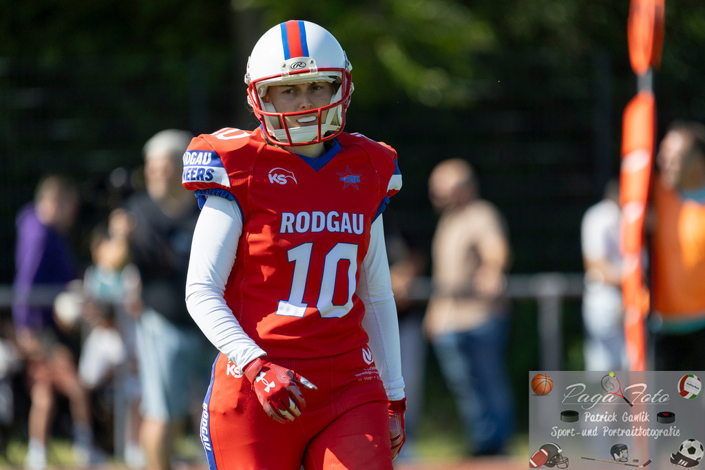 GFLW 1: German Football League Women 1: Rodgau Pioneers Ladies - Stuttgart Scorpions Sisters, 07.06.2026 | Celine Kienitz (Rodgau Pioneers Ladies #10), Freisteller, Portrait / Porträt, Rodgau Pioneers Ladies - Stuttgart Scorpions Sisters, Rodgau, Maingau-Energie-Stadion "Am Weichsee", 7.6.2026 - Realisiert mit Pictrs.com