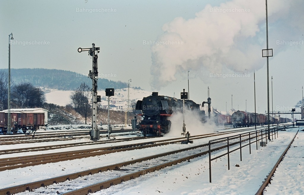 Bild0009 | Stöbern Sie durch einzigartige Aufnahmen und finden die perfekte Aufnahme für jeden Eisenbahnentheusiast! Stellen Sie sich aus einer Reihe von Möglichkeiten wie der Druck auf Leinwände, Fotoposter, Kalender oder Magnetfotos Ihr Geschenk zusammen
