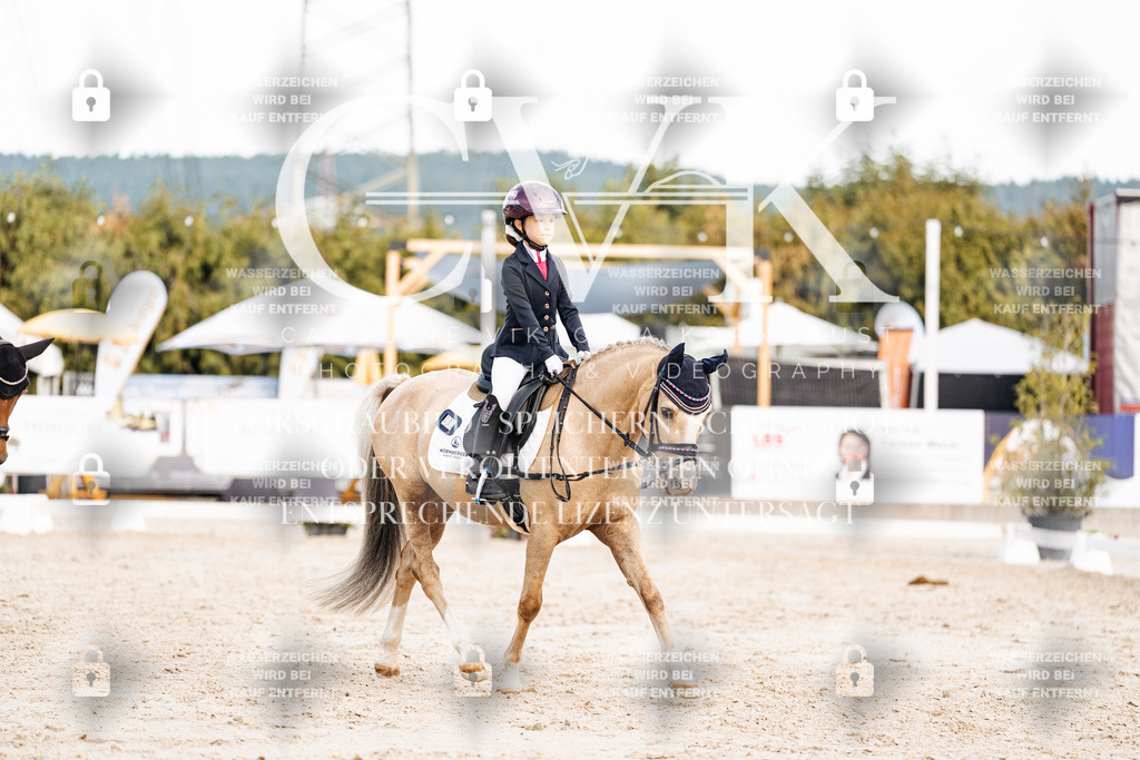 CK904644 | Turnierfotografie Pferdefotografie Trier Rheinland-Pfalz Pferdesport Reitsport Tierfotografie Sportfotografie Pferdevideo Pferdevideografie Equestrianvideography equestrianphotography  - Realisiert mit Pictrs.com