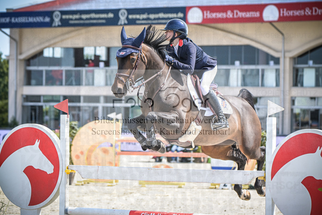 DOS_1502 | Entdecke hochwertige Reitturnierfotos von Foto Oger. Professionell, emotional und authentisch – jetzt Lieblingsmomente im Shop bestellen.Deutschlandweite Turnierfotografie. - Realisiert mit Pictrs.com