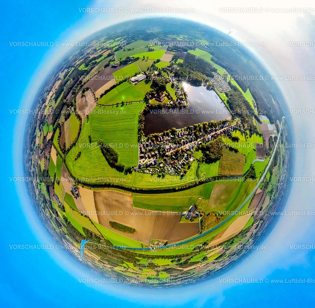 Selm241190548 | Luftbild, Ternscher See und Campingplatz Seepark Ternsche Naturfreibad, Campinghäuser und Wohnwagen, Fluss Stever und Wohngebiet Strandweg, umgeben von Wiesen und Feldern, Erdkugel, Fisheye Aufnahme, Fischaugen Aufnahme, 360 Grad Aufnahme, tiny world, little planet, fisheye Bild, Ternsche, Selm, Ruhrgebiet, Nordrhein-Westfalen, Deutschland