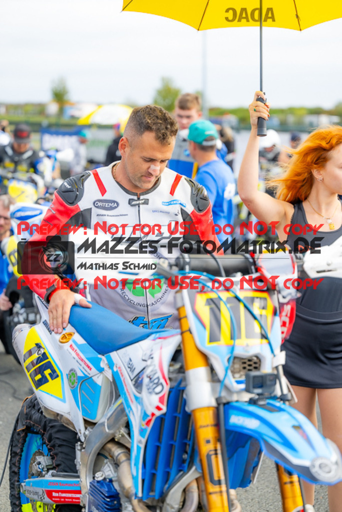 MaZZes_FotoMatrix_231001_9551 | S1