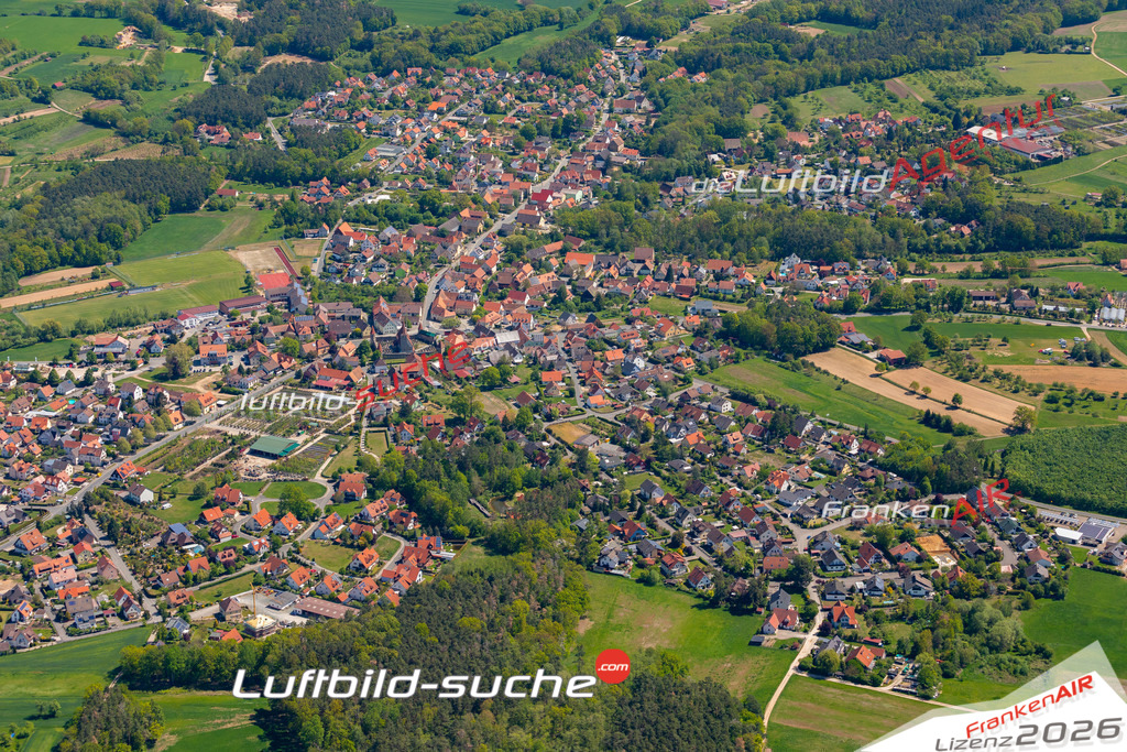 Das Luftbild der Stadt Effeltrich wurde 2019 vom Flugzeug heraus erstellt (keine Drohne) Aufnahmehöhe ca.400 Meter- hohe Auflösung- beste Druck-Qualität garantiert!