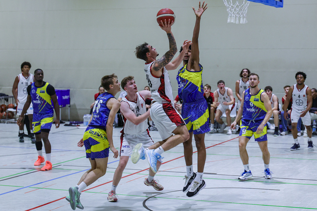 Regio BAYER GIANTS vs SV Haspe 70-43 | Fotos von Basketballspielen aus dem Raum NRW fotografiert von Gero Mueller-Laschet und Daniel Schaefer - Realisiert mit Pictrs.com