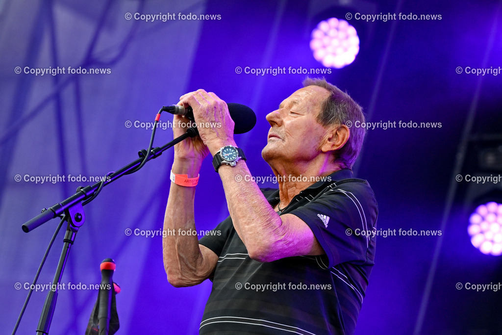 Linzer Kronefest 2023_ 19.08.2023-71 | 19.08.2023, Linzer Kronefest 2023, AUT, im Bild Linzer Kronefest 2023, Hauptbuehne, Wir 4 plus Eins

Wolfgang Ambros