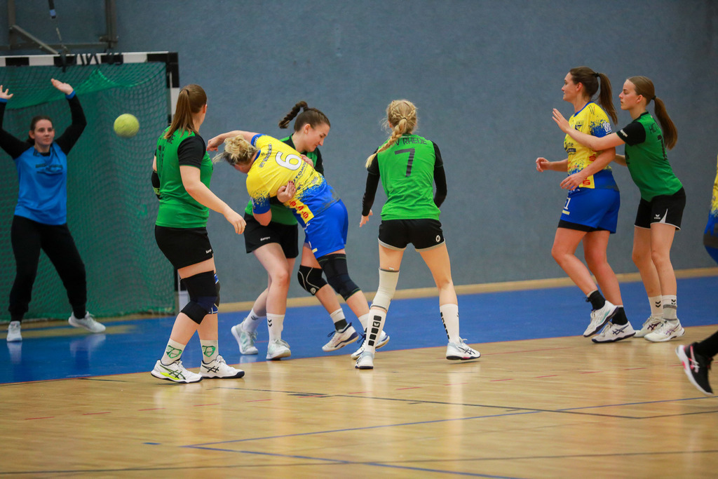 HcTvRhedeII_SvNeukirchen_150924_034 | Bildergalerie von Sport-Ereignissen aber auch von weiteren spannenden Dingen - nicht nur vom Niederrhein. In Anlehnung an den bekannten Spruch von Hanns Dieter Hüsch heißt das Motto: "Niederrhein ist überall".  - Realisiert mit Pictrs.com