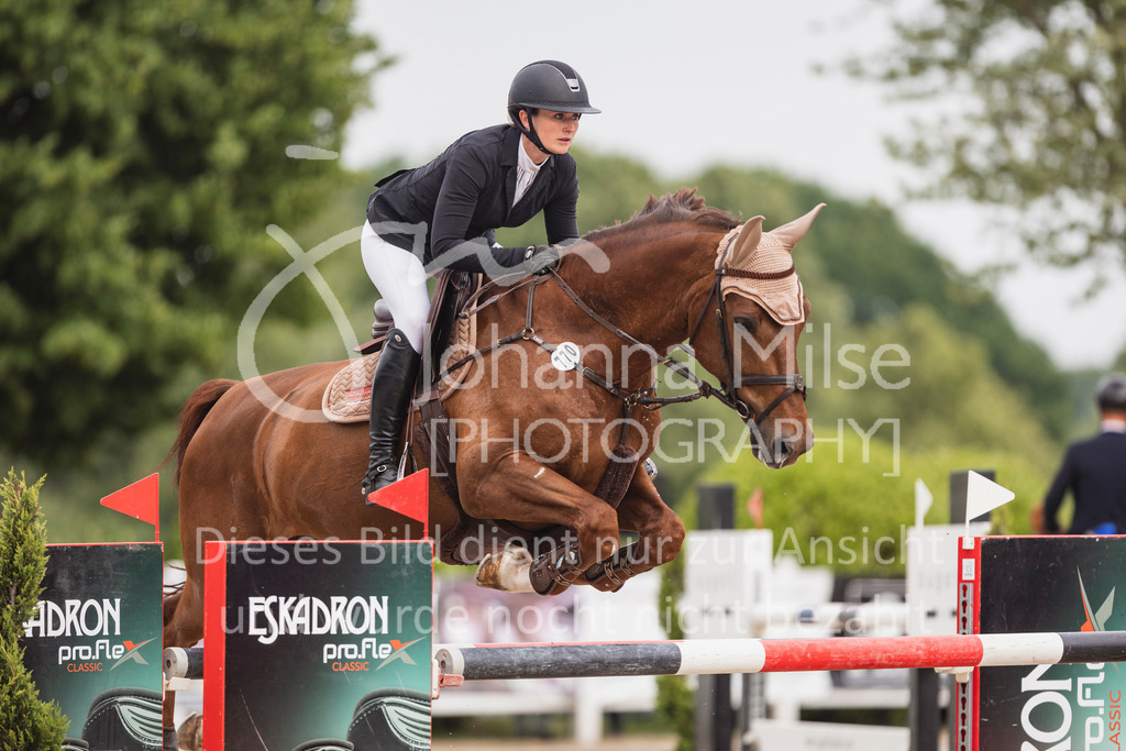 250601_MayDays_GP-547 | Deine schönsten Turniermomente als professionelle Fotos! Entdecke hochwertige Pferdesport-Fotografie im Online-Shop. Jetzt Fotos finden & bestellen!