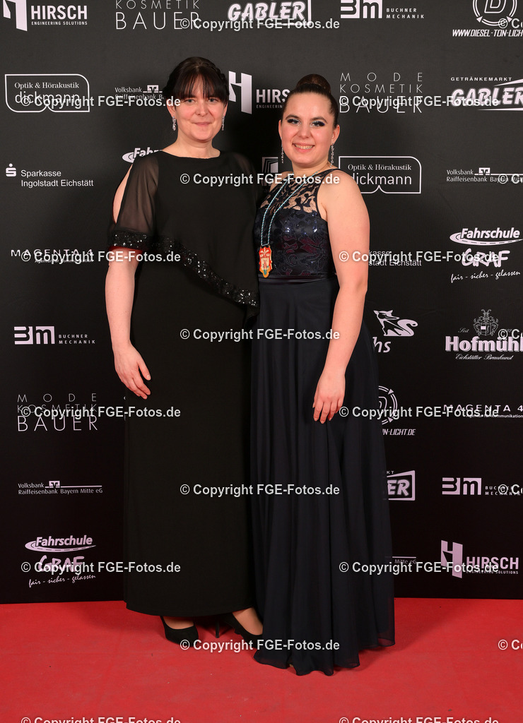 20240114-fge-fotos-0554 | Eröffnungsball der FGE am 14.01.2024 im Alten Stadttheater in Eichstätt. - Realisiert mit Pictrs.com