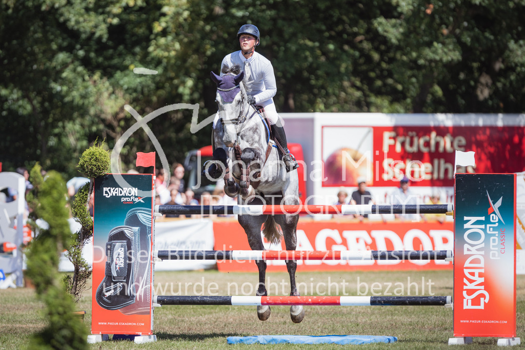 220717_LC_GroßerPreis-909 | Deine schönsten Turniermomente als professionelle Fotos! Entdecke hochwertige Pferdesport-Fotografie im Online-Shop. Jetzt Fotos finden & bestellen!