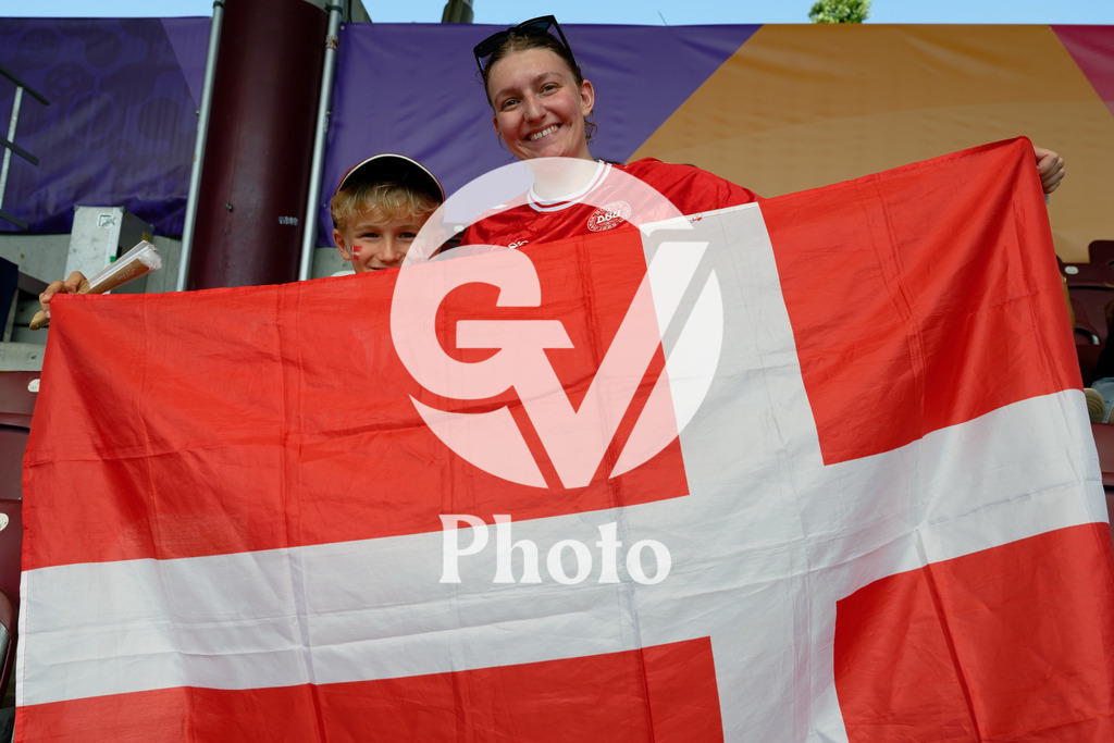 Denmark v Sweden - UEFA Women's EURO 2025 Group C | GENEVA, SWITZERLAND - JULY 4: Fans of Denmark at the stadium before the UEFA Womens EURO 2025 Group C match between Denmark and Sweden at Stade de Geneve on July 4, 2025 in Geneva, Switzerland. (Photo by Giuseppe Velletri/Sports Press Photo/Getty Images)