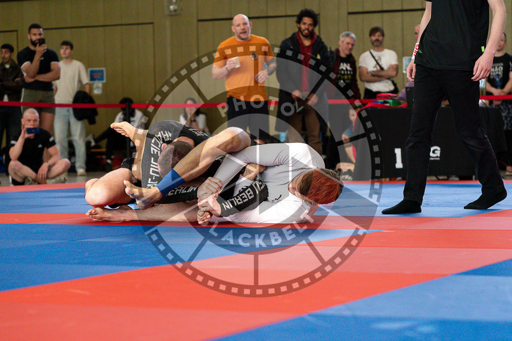 20250510PBB3299 | Athletes compete during the JJLG Berlin Open Jiu-Jitsu Championship on May 10, 2025 in Berlin, Germany. © Chiara Dazi / photoblackbelt