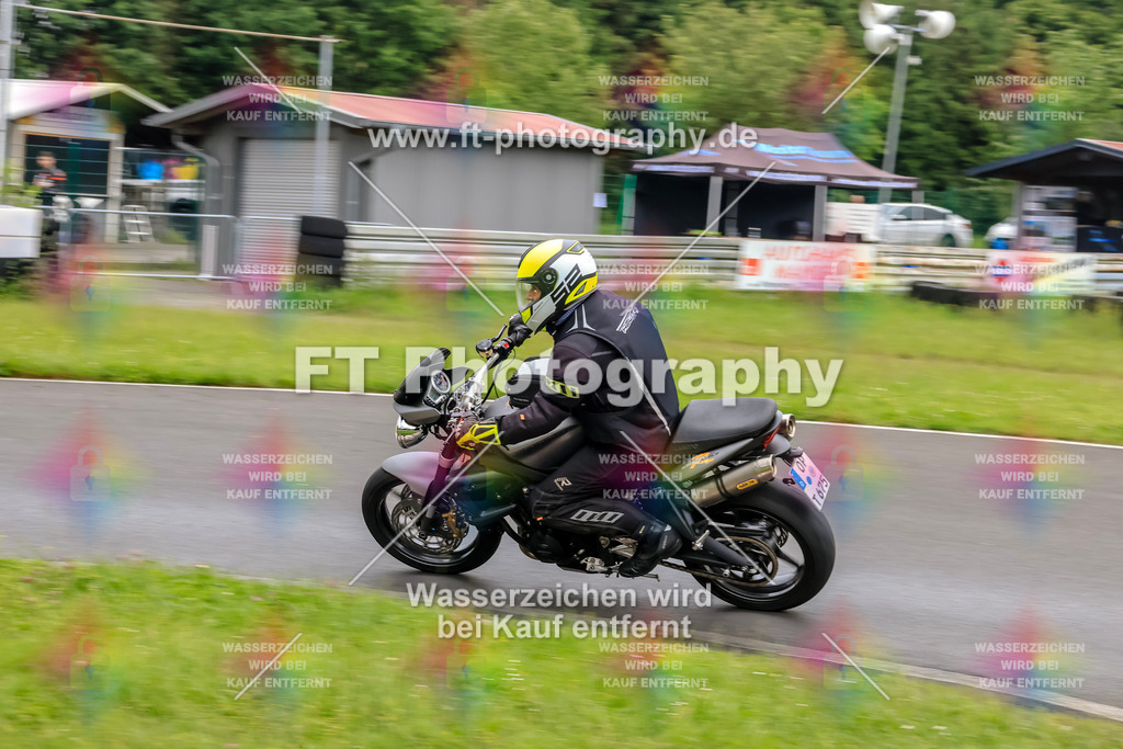 VBK-6199 | Hier findet Ihr Bilder von Touristenfahrten auf der Nürburgring Nordschleife oder von anderen Veranstaltungen die ich besucht habe. Viel Spass beim Durch Schauen 