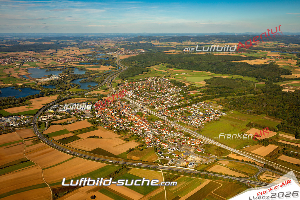 Das Luftbild zeigt :  Breitengüßbach - Die Luftaufnahme wurde 2023 vom UL-Flugzeug aus erstellt ( keine Drohne ) - Hochauflösende Luftaufnahme - Für grossformatige Ausdrucke geeignet. Die Geschenkidee !Mit Lizenz und Bildrechte bestellbar