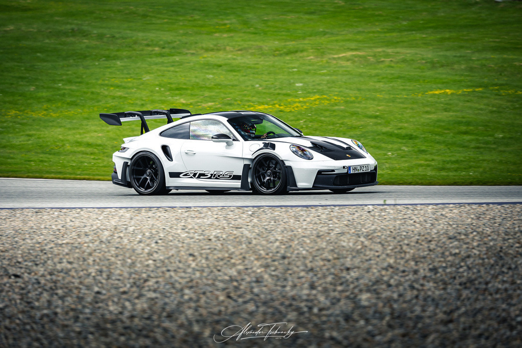 R6PZ1721 _Alexander Tschuncky | Entdecken Sie die faszinierende Welt von Alexander Tschuncky Arts: Kreative Fotografie, atemberaubende Automobilkunst und hochwertiger Bilderdruck. Lassen Sie sich inspirieren! - Realisiert mit Pictrs.com