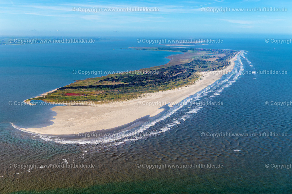 Langeoog_ELS_6197091022 | LANGEOOG 09.10.2022 Sandstrand- Landschaft an der Nordsee in Langeoog im Bundesland Niedersachsen. Weiterführende Informationen bei: Inselgemeinde Langeoog. // Beach landscape on the North Sea in Langeoog in the state Lower Saxony. Further information at: Inselgemeinde Langeoog. Foto: Martin Elsen