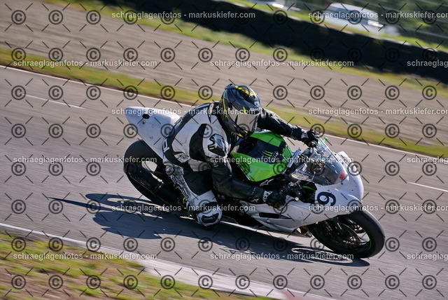 26bt05-0009 | markuskiefer.com - Realisiert mit Pictrs.com