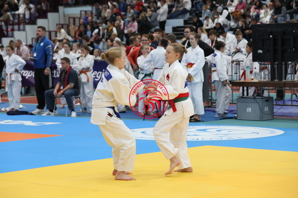 1J7A1542 | Fotos vom Adler Cup - Pictures from Adler Cup

Hier findet Ihr alle Eindrücke und großen Momente der Adler Cup Wochenenden. Here you will find all impressions and great moments of the Adler Cup weekends. - Realisiert mit Pictrs.com