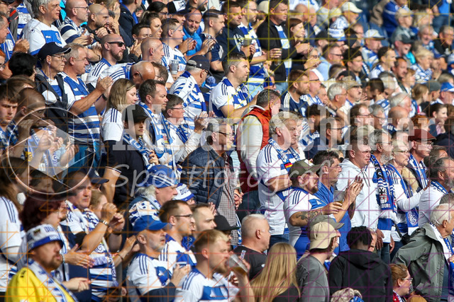 MSV Duisburg vs VfB Stuttgart II - 3. Liga | Duisburg, Deutschland, 02.08.25:   die Fans vom MSV Duisburgwaehrend des Spiels der 3. Liga MSV Duisburg vs VfB Stuttgart II in der schauinsland-reisen-arena(Foto von Brauer-Fotoagentur / Adrian Schlueter)