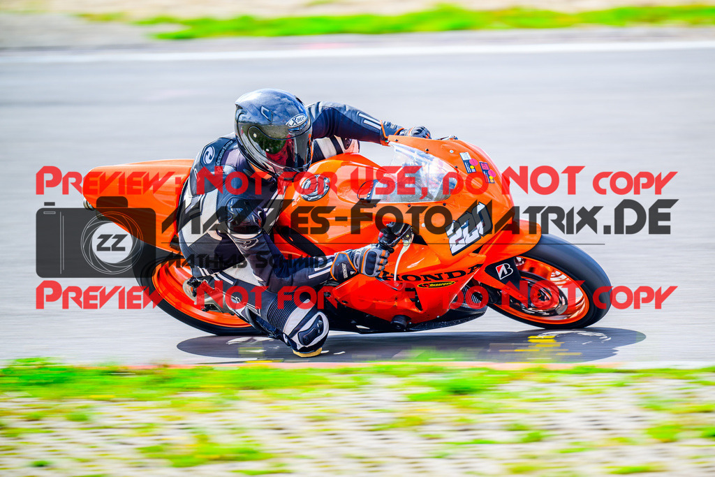 MaZZes_FotoMatrix_240911_6007705_6714 | ROT