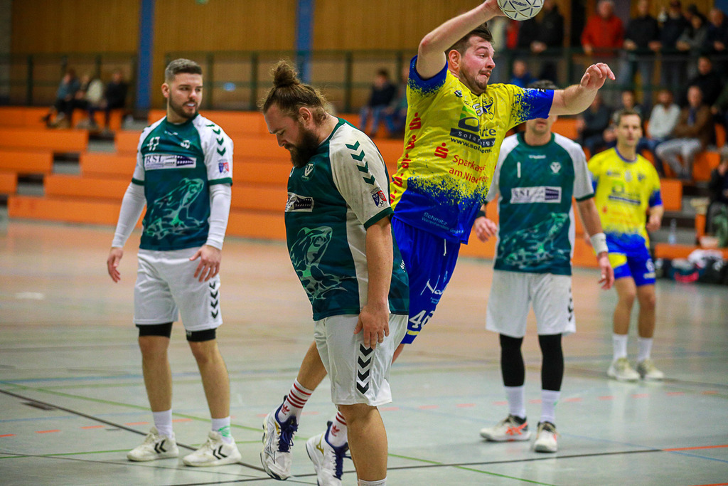 SVN_TvBiefang_161124_123 | Bildergalerie von Sport-Ereignissen aber auch von weiteren spannenden Dingen - nicht nur vom Niederrhein. In Anlehnung an den bekannten Spruch von Hanns Dieter Hüsch heißt das Motto: "Niederrhein ist überall".  - Realisiert mit Pictrs.com