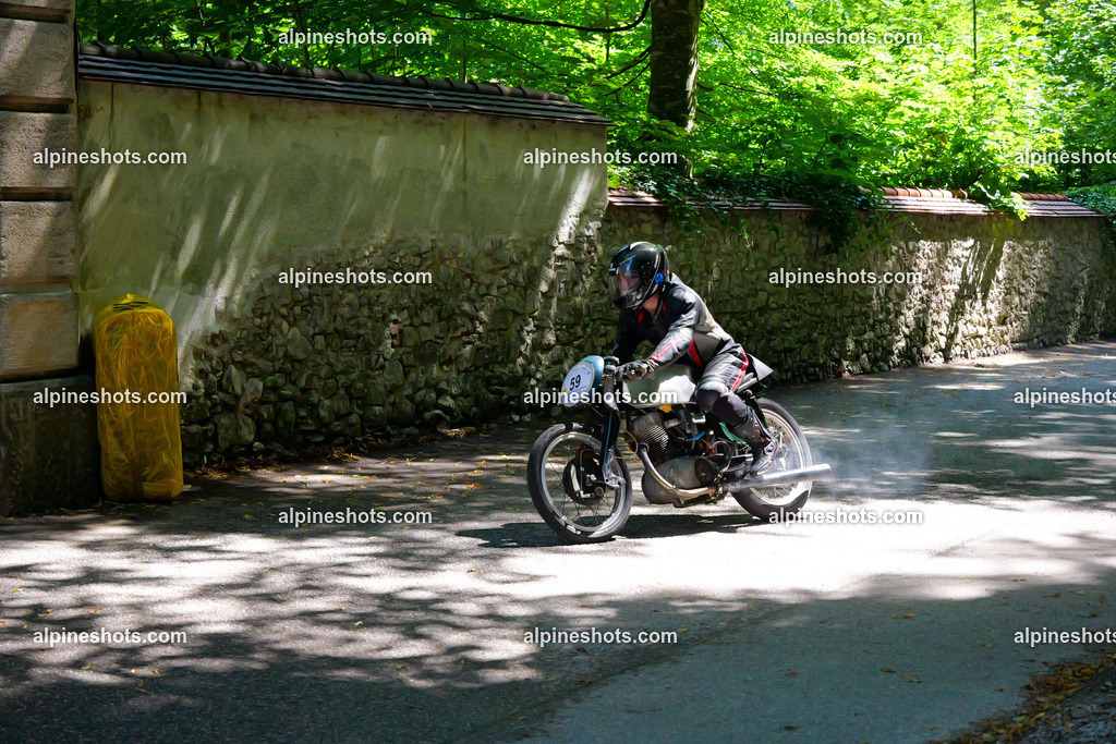 P1036645 | Erleben Sie atemberaubende, hochqualitative Fotos Ihrer Fahrt entlang der malerischen Alpenstraßen. Besuchen Sie alpineshots.com, um professionelle Aufnahmen Ihrer unvergesslichen Reise zu finden und zu kaufen - Realisiert mit Pictrs.com