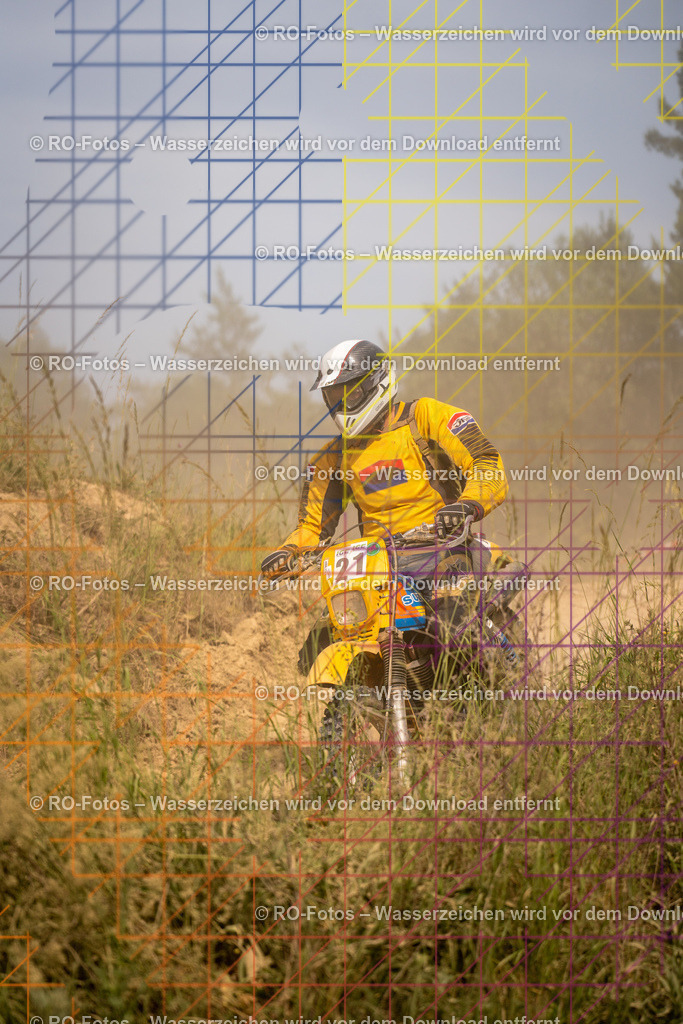 Niederwürzbach 3 Lauf-1113 | Sportfotografie von RO-Fotos: Motorsport, Motocross, Enduro, Laufveranstaltungen und Triathlon. Professionelle Fotos von Sportlern und Events. - Realisiert mit Pictrs.com