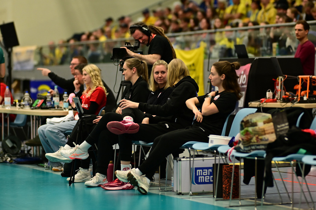 Volleyball I Frauen I Saison 2025-2026 I Bundesliga I 12. Spieltag I ETV Hamburger Volksbank Volleys - SSC Palmberg Schwerin | Der Sportfotograf. - Realisiert mit Pictrs.com