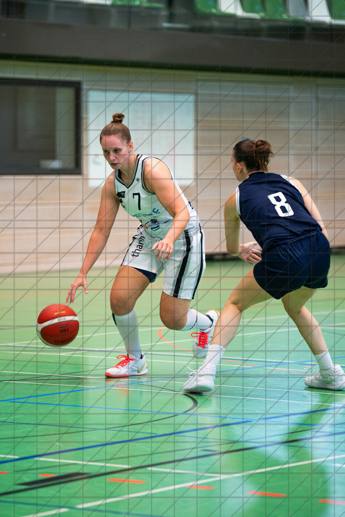 2. DBBL Nord 24/25 | 07.09.2024 | BBC Osnabrück vs. Eintracht Braunschweig | Testspiel | 2. DBBL Nord 24/25 | 07.09.2024 | BBC Osnabrück vs. Eintracht Braunschweig | Testspiel - - - - - NN - - - - - CREDIT, www.bullenfotos.de, Martin König, Hörner Weg 40, D-49078 Osnabrück, +4917663732967, Nutzung und Weitergabe nur zu den vereinbarten Zwecken. Presseanfragen an Urheber. Alle Rechte beim Urheber. - - - - - - Realisiert mit Pictrs.com