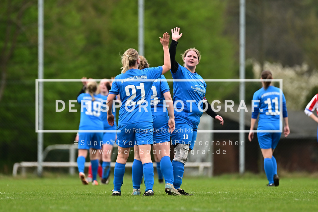 Fußball I Frauen I Saison 2025-2026 I Kreisliga I 13. Spieltag I FC Rosengarten - SV Ahlerstedt-Ottendorf IV I 168110 | Der Sportfotograf. - Realisiert mit Pictrs.com