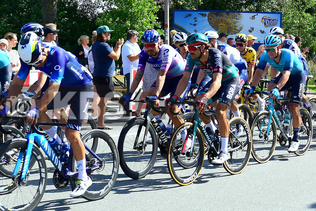 KBS Picture_Cyclassics-Hamburg2023_200823_057 | Zabel Rick (Israel-Premier Tech) bei der Cyclassics auf der Pinneberger Strasse in Rellingen ,Bemer Cyclassics Hamburg Radrennen 2023 , Durch Hamburg und Schleswig-Holsten ,UCI-WorldTour-Rennen Profi-Elite Herren ca.200KM , Amateurradfahrer Jedermann Rennen 60KM ,Amateurradfahrer Jedermann Rennen 100KM , - Realisiert mit Pictrs.com