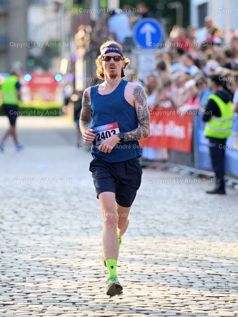 20250613_9941 | SOMMER Niko (Hamburg) / 10 km Bäcker Andresen-Lauf / Holstenköstenlauf 2025 / Kleinflecken / 24534 Neumünster / 13.06.25 - Realisiert mit Pictrs.com