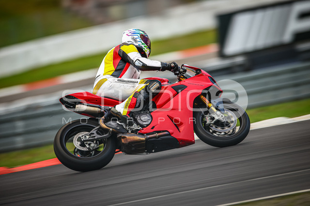 0235-250723NR-012_235 | Deine Full-Service-Agentur für ✔️Videoproduktionen und ✔️Motorsportfotografie Jetzt Angebot anfragen!