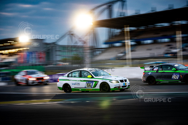 24h_Manheller-19 | Motorsport-Fotografie: DTM, 24h Nürburgring und GT-Action in hochauflösenden Bildern. Entdecke packende Rennmomente & Impressionen direkt aus der Boxengasse. - Realisiert mit Pictrs.com