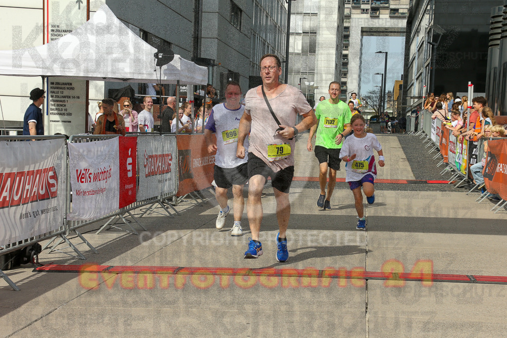 250920_1343_EX1_6436 | Sportfotografie im Rhein-Sieg Kreis, Köln, Bonn, NRW, Rheinland Pfalz, Hessen, etc. Unser Tätigkeitsfeld umfasst den Laufsport vom Volkslauf über den Marathon, Duathlon, Triathon bis zum Ultralauf wie Kölnpfad Ultra oder Schindertrail.