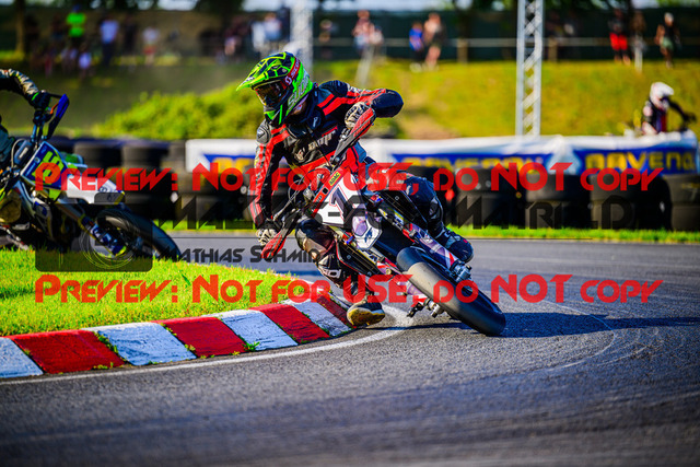 MaZZes_FotoMatrix_240511_6021986_8981 | UE40