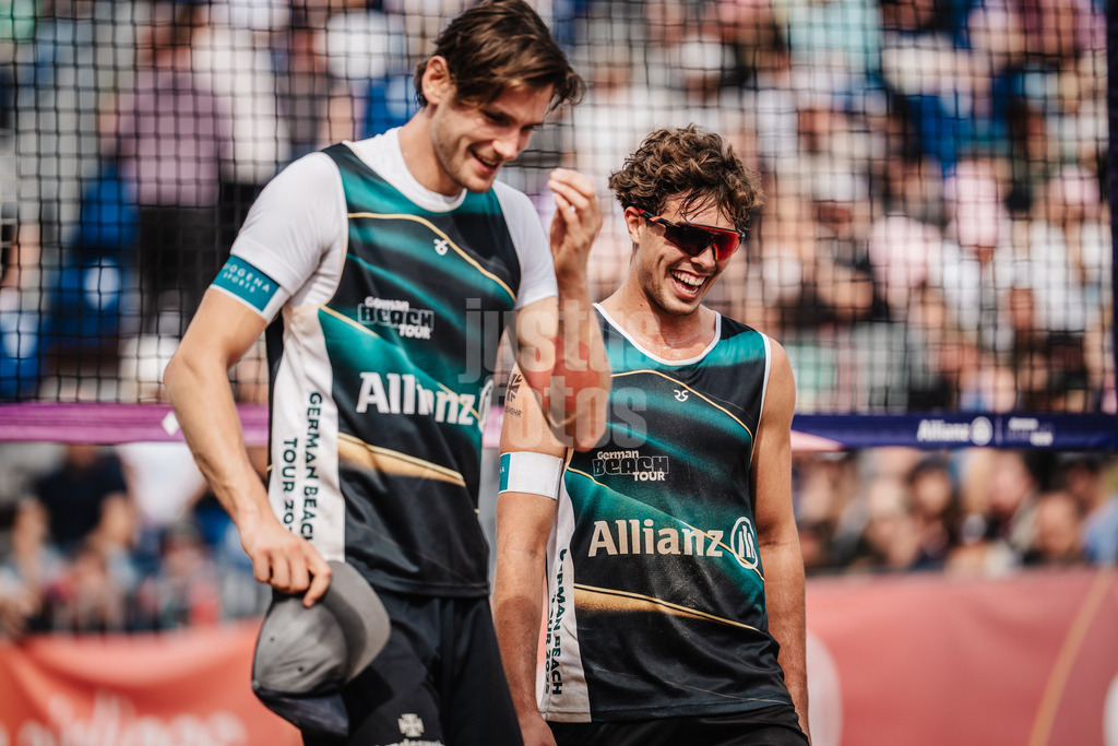 Beachvolleyball | Männer | Deutsche Meisterschaften 2025 Timmendorfer Strand | 05.09.2025 | v.l. Paul Henning und Lui Wüst